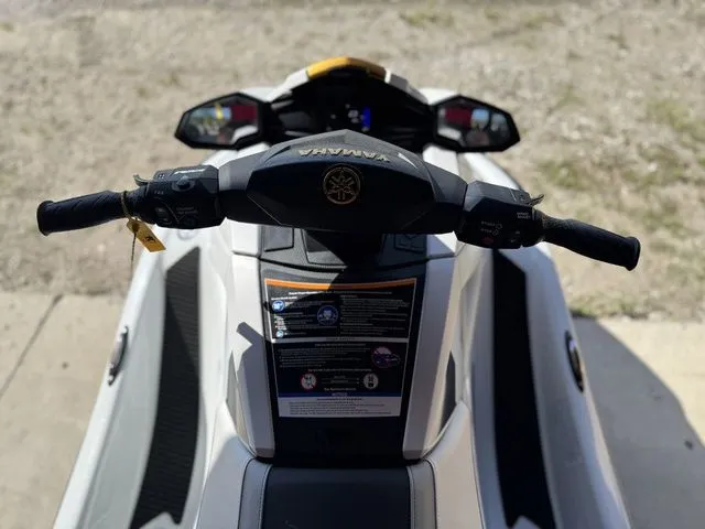 Slide: The Image of Yamaha VX Cruiser HO 2024 - 11