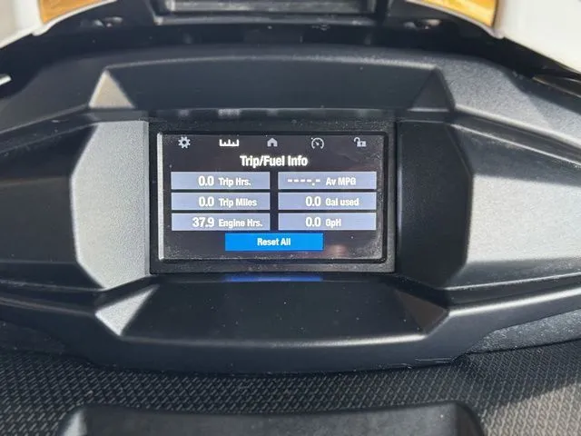 Slide: The Image of Yamaha VX Cruiser HO 2024 - 9