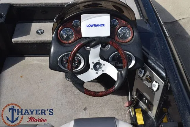 Slide: The Image of Triton TR-196 2006 - 10