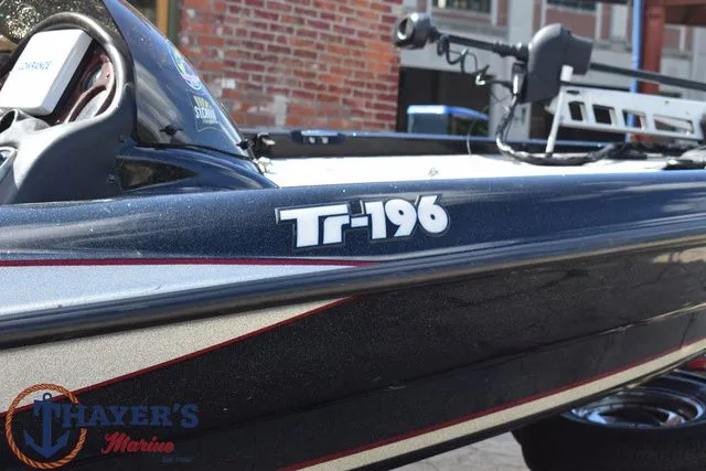 Slide: The Image of Triton TR-196 2006 - 4