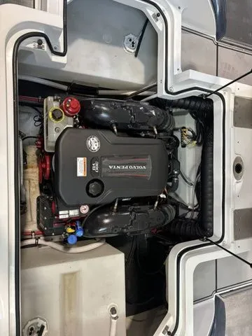 Slide: The Image of Cobalt R5 Surf 2021 - 10