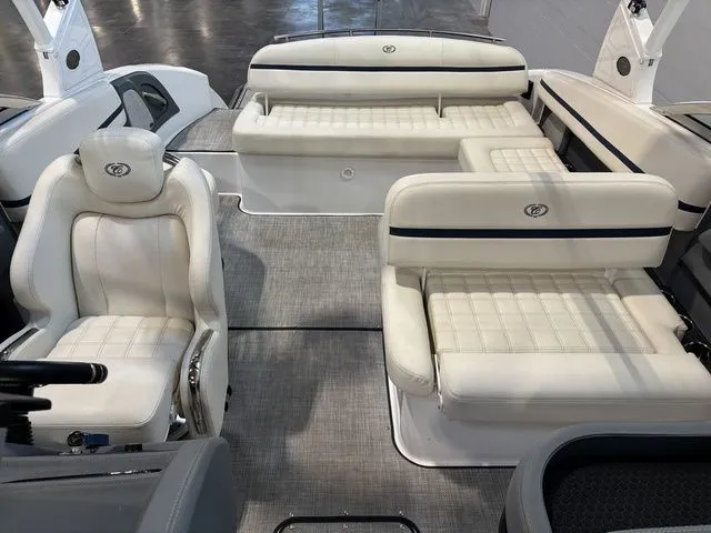 Slide: The Image of Cobalt R5 Surf 2021 - 12