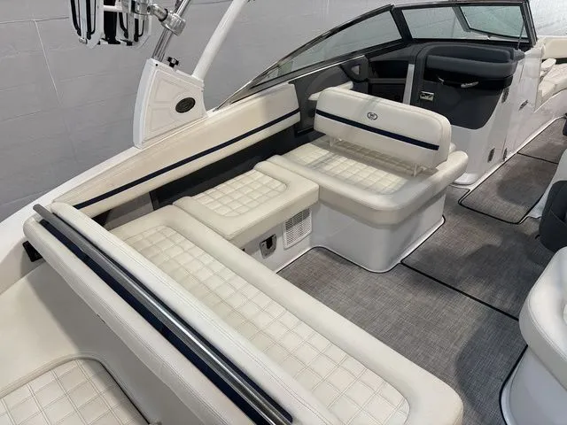 Slide: The Image of Cobalt R5 Surf 2021 - 14