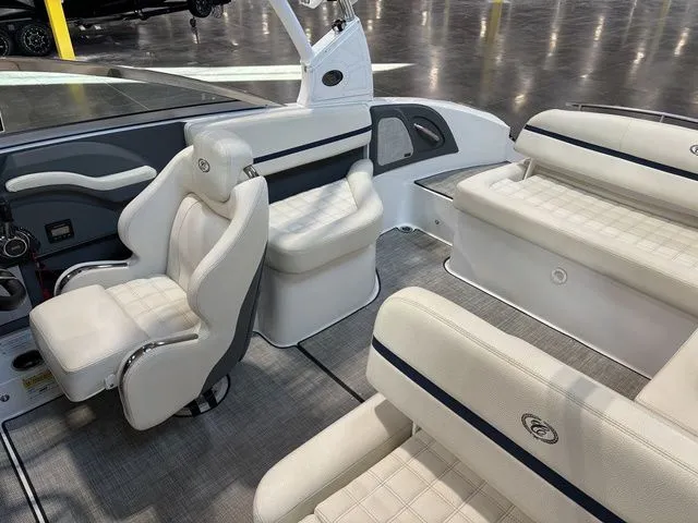 Slide: The Image of Cobalt R5 Surf 2021 - 16