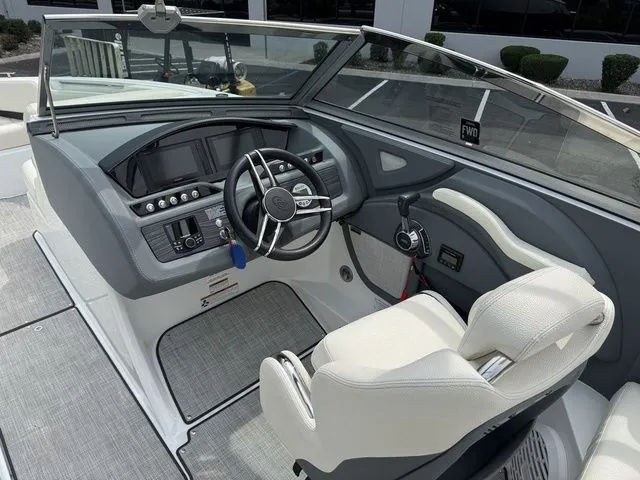 Slide: The Image of Cobalt R5 Surf 2021 - 8