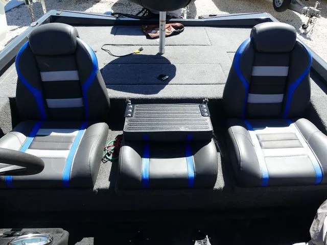 Slide: The Image of Ranger Boats RT198P 2021 - 11