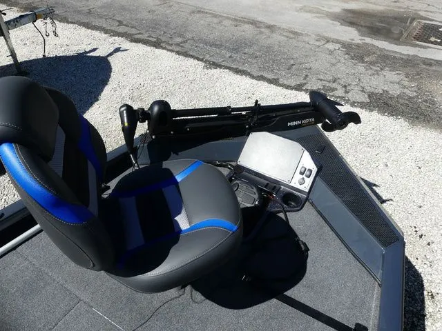 Slide: The Image of Ranger Boats RT198P 2021 - 13