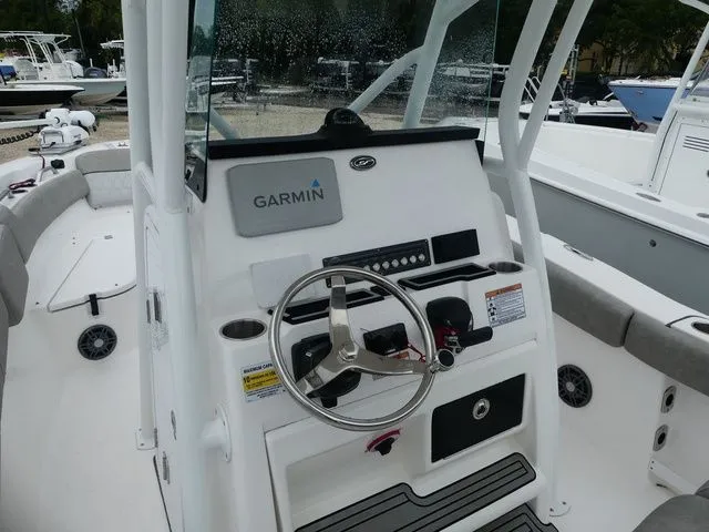 Slide: The Image of Sea Fox 248 Commander 2023 - 11