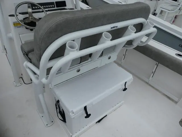 Slide: The Image of Sea Fox 248 Commander 2023 - 15