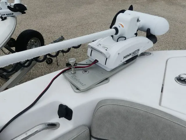 Slide: The Image of Sea Fox 248 Commander 2023 - 20