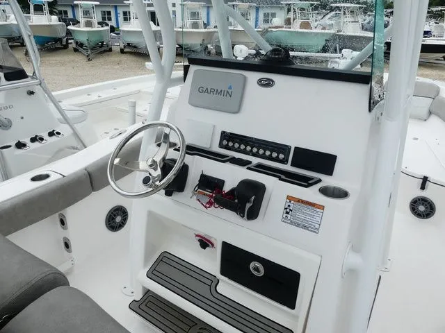 Slide: The Image of Sea Fox 248 Commander 2023 - 9