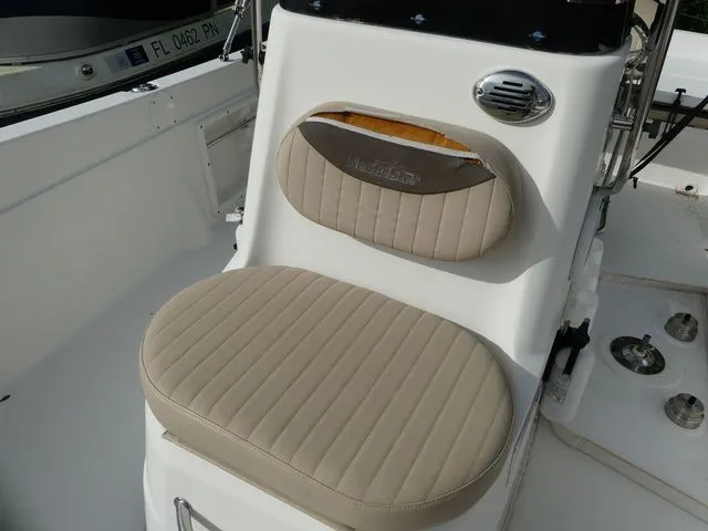 Slide: The Image of NauticStar 210 Coastal 2014 - 11