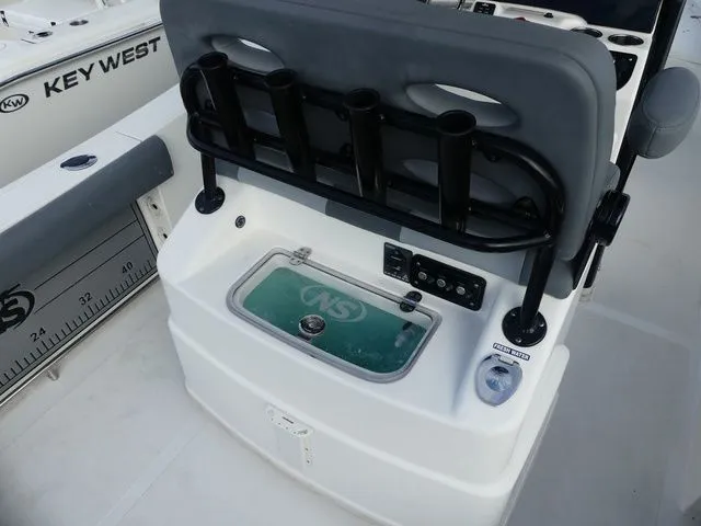 Slide: The Image of NauticStar 2602 Legacy 2023 - 10