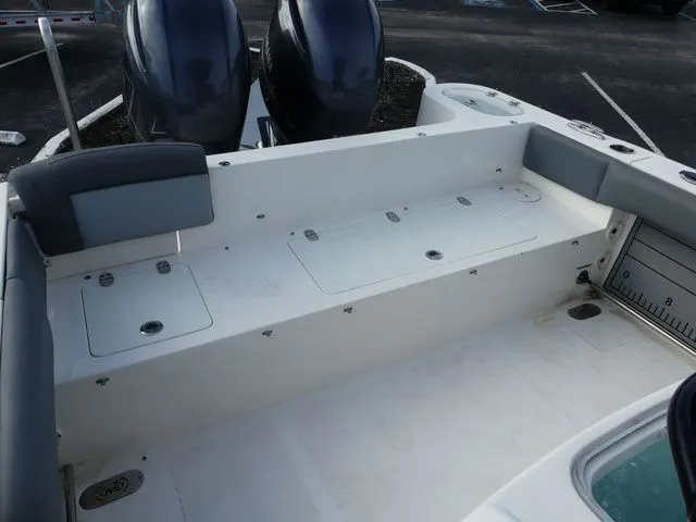 Slide: The Image of NauticStar 2602 Legacy 2023 - 11