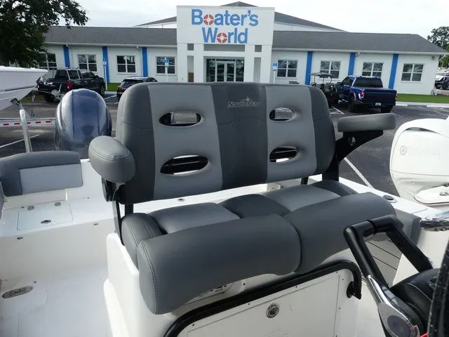 Slide: The Image of NauticStar 2602 Legacy 2023 - 15