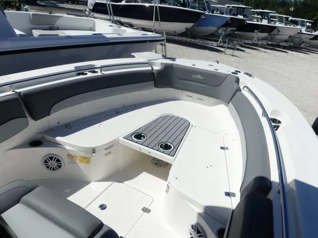 Slide: The Image of NauticStar 2602 Legacy 2023 - 16