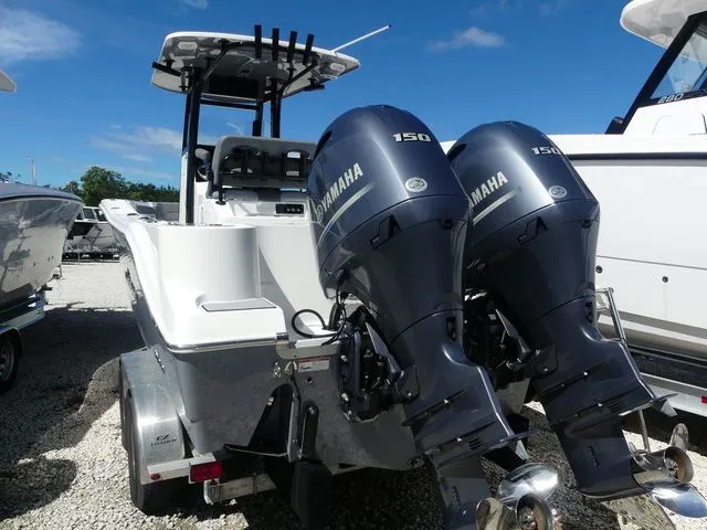 Slide: The Image of NauticStar 2602 Legacy 2023 - 3