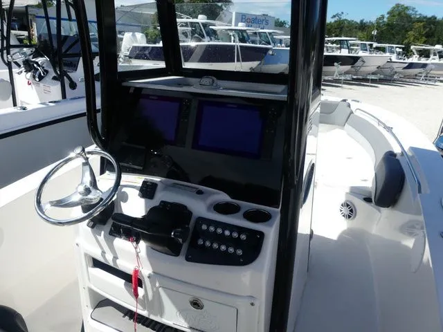 Slide: The Image of NauticStar 2602 Legacy 2023 - 8