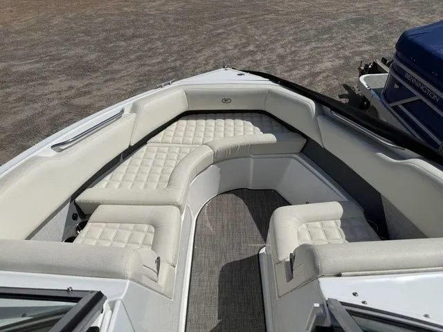 Slide: The Image of Cobalt R5 Surf 2019 - 30