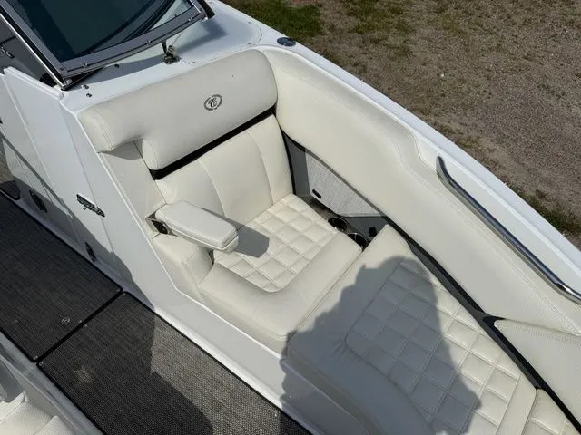 Slide: The Image of Cobalt R5 Surf 2019 - 35