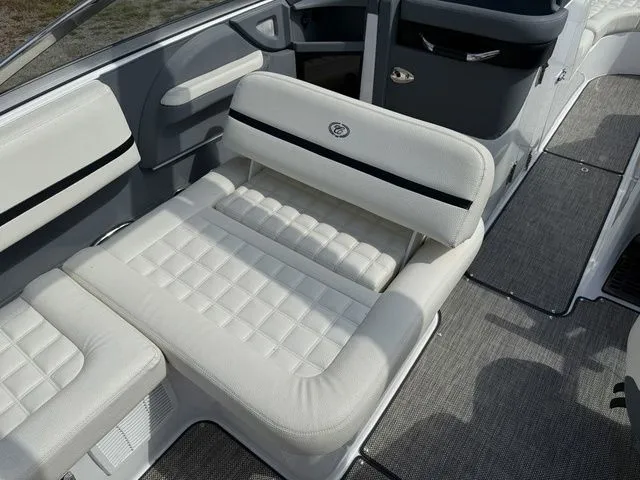 Slide: The Image of Cobalt R5 Surf 2019 - 12