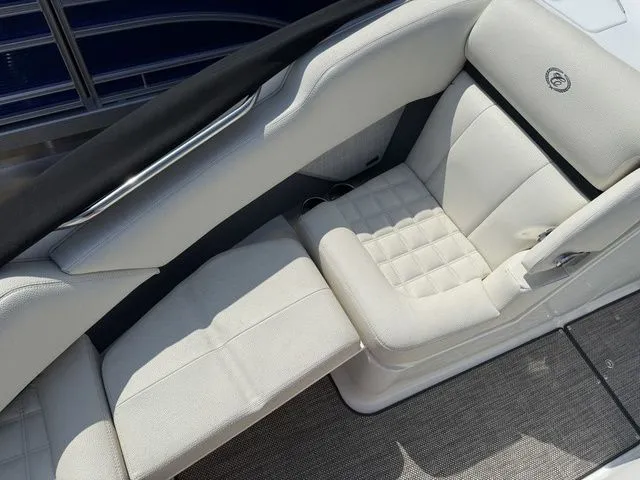 Slide: The Image of Cobalt R5 Surf 2019 - 34