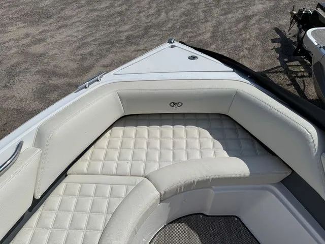 Slide: The Image of Cobalt R5 Surf 2019 - 37