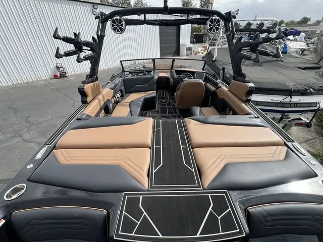 Slide: The Image of ATX 20 Type-S 2025 - 15