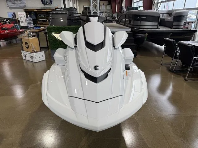 Slide: The Image of Yamaha FX Cruiser SVHO 2026 - 3