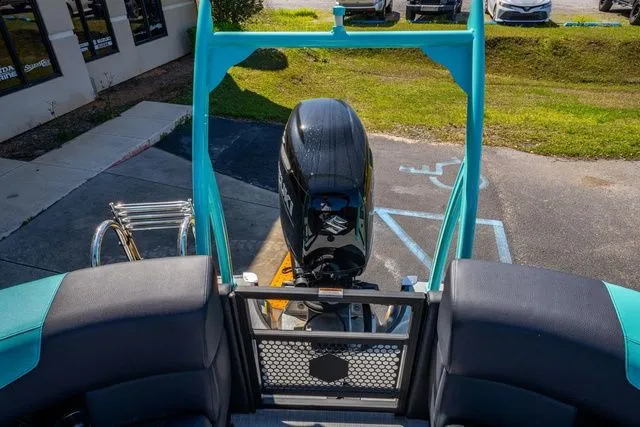 Slide: The Image of South Bay 523RS Rear Seating 3.0 2025 - 15