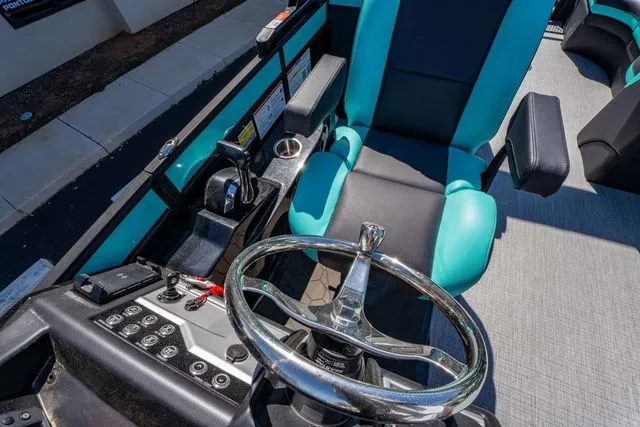 Slide: The Image of South Bay 523RS Rear Seating 3.0 2025 - 20