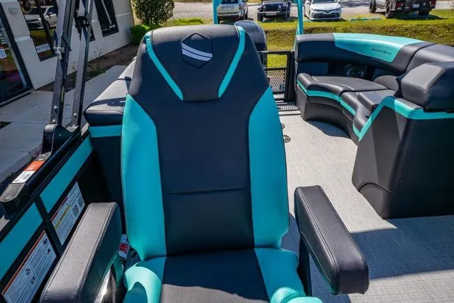 Slide: The Image of South Bay 523RS Rear Seating 3.0 2025 - 21