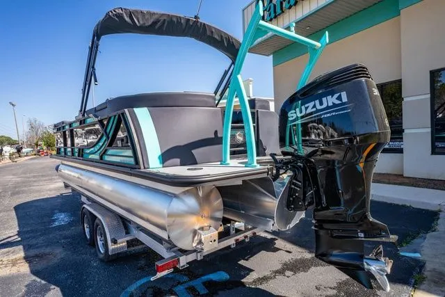 Slide: The Image of South Bay 523RS Rear Seating 3.0 2025 - 4