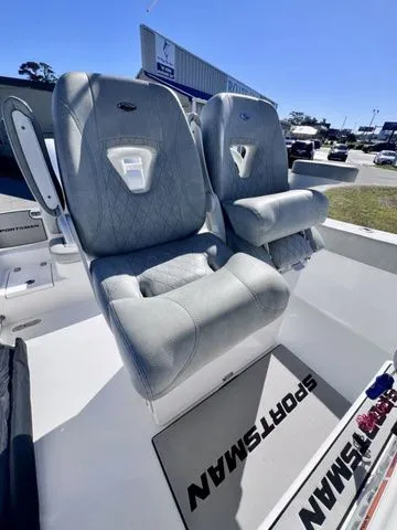 Slide: The Image of Sportsman Heritage 251 Center Console 2021 - 6