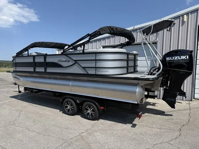 Slide: The Image of Bentley Pontoons Legacy 223 Navigator 2026 - 2