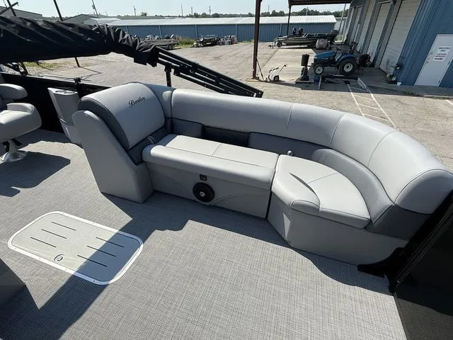 Slide: The Image of Bentley Pontoons Legacy 243 Navigator 2026 - 12