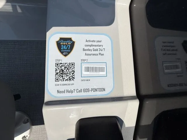 Slide: The Image of Bentley Pontoons Legacy 243 Navigator 2026 - 23