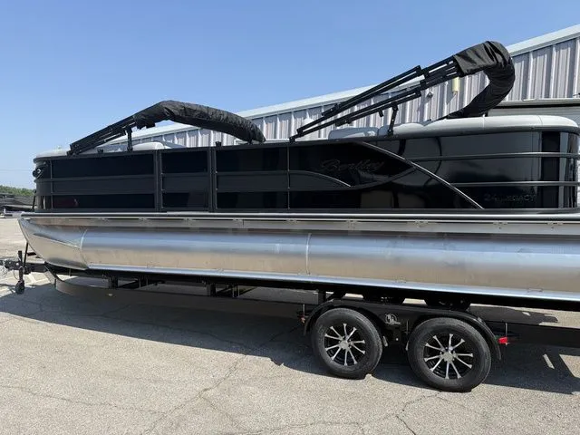 Slide: The Image of Bentley Pontoons Legacy 243 Navigator 2026 - 5