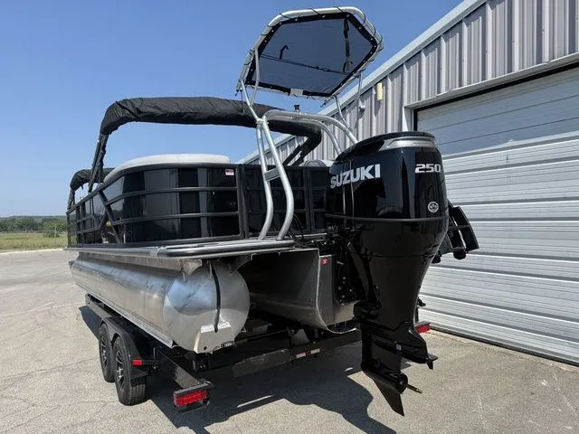 Slide: The Image of Bentley Pontoons Legacy 243 Navigator 2026 - 6