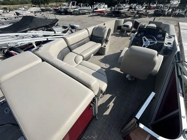 Slide: The Image of Silver Wave 2210 SW5 RLP 2021 - 12