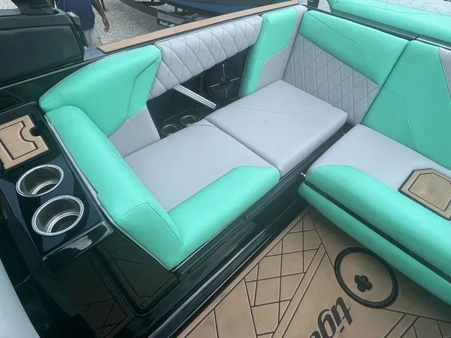 Slide: The Image of Tigé Z3 2022 - 12