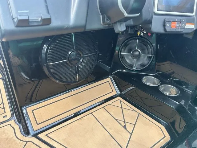 Slide: The Image of Tigé Z3 2022 - 5