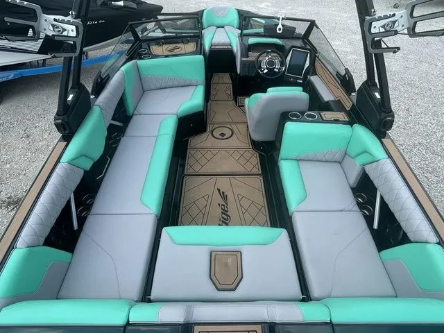 Slide: The Image of Tigé Z3 2022 - 6