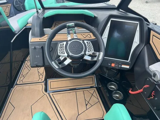 Slide: The Image of Tigé Z3 2022 - 7