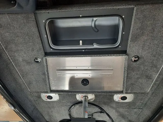 Slide: The Image of Tracker Pro Team 175 TF 2026 - 18