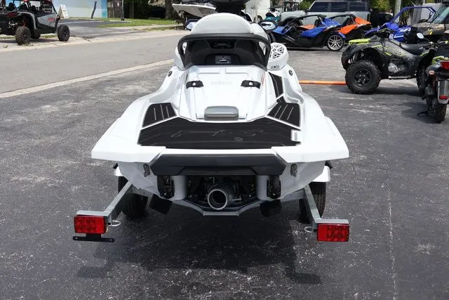 Slide: The Image of Yamaha FX CRUISER SVHO W/AUDIO-WHITE 2026 - 6