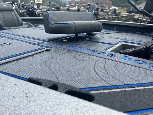 Slide: The Image of Xpress X19 Pro 2026 - 11