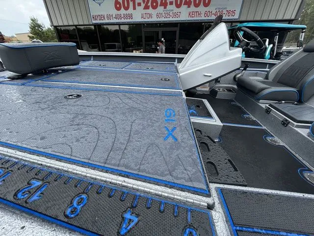 Slide: The Image of Xpress X19 Pro 2026 - 3