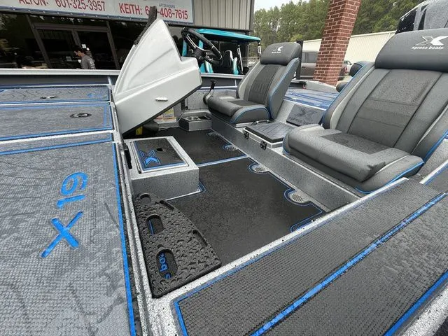 Slide: The Image of Xpress X19 Pro 2026 - 4