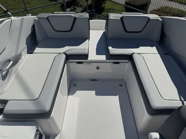 Slide: The Image of Yamaha SX250 2025 - 12